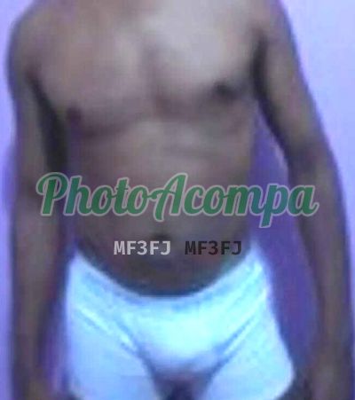 Marcos, homem que faz massagens eróticas em São José dos Campos