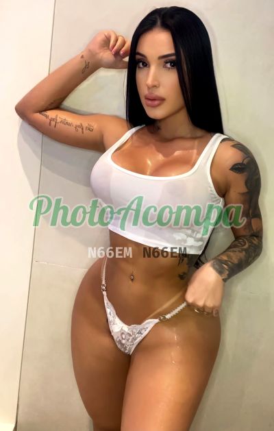 Lis Angel, mulher que faz videochamadas e sexting
