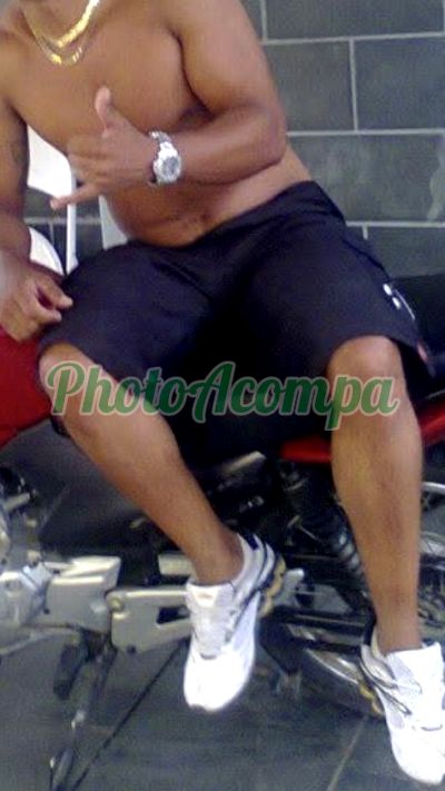 Moreno Dotado (31) 97162-7519, Garoto de programa em Itaúna