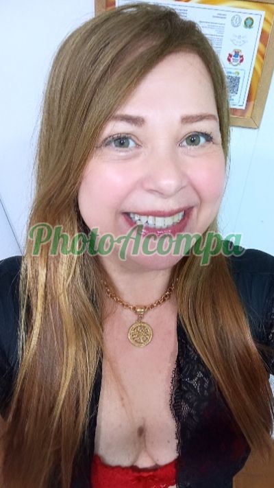 Carla (24) 98880-0162, mulher que faz massagens eróticas em Petrópolis