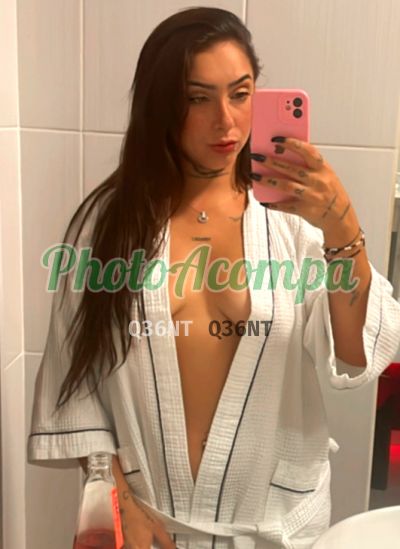 Yanka Castro, garota de programa em Porto Belo