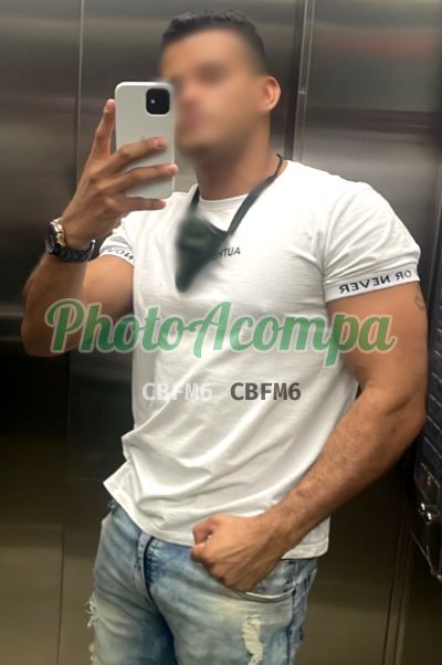 Samuel, garoto de programa na Moóca (SP)