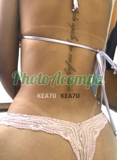 Kaline Rosa, mulher que faz videochamadas e sexting