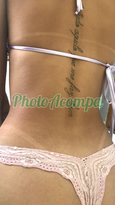 Kaline Rosa, mulher que faz videochamadas e sexting