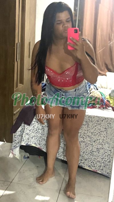 Bia Oliveira Santos, trans em Guarulhos