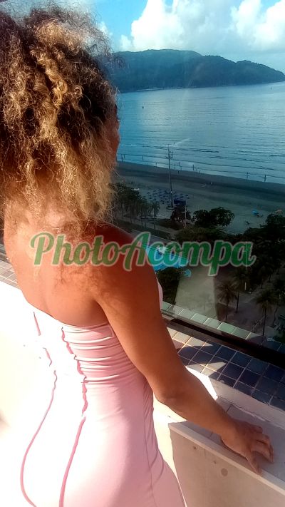 Rhayna, travesti em Santos