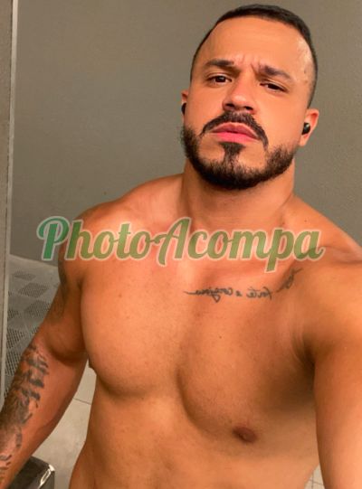 Jonas Martins (21) 99725-8931, Garoto de programa no Flamengo (RJ)