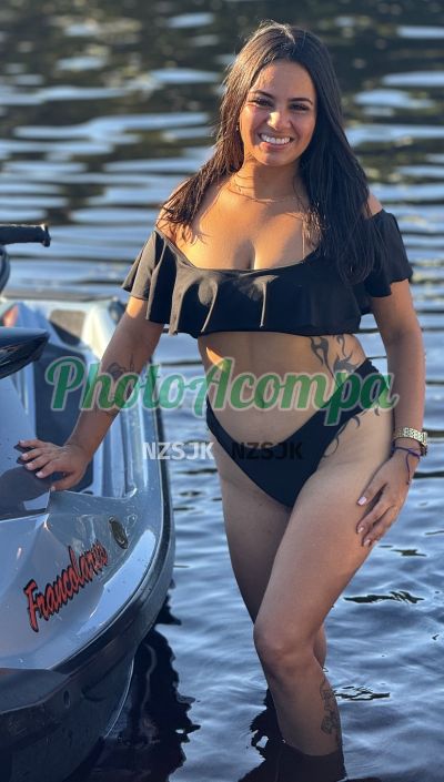 Jenifer, mulher que faz massagens eróticas em Manaus