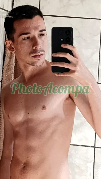 Júnior, garoto de programa em Goiânia