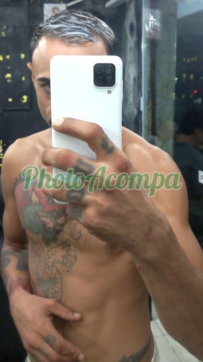 Leinad, garoto de programa em Santos