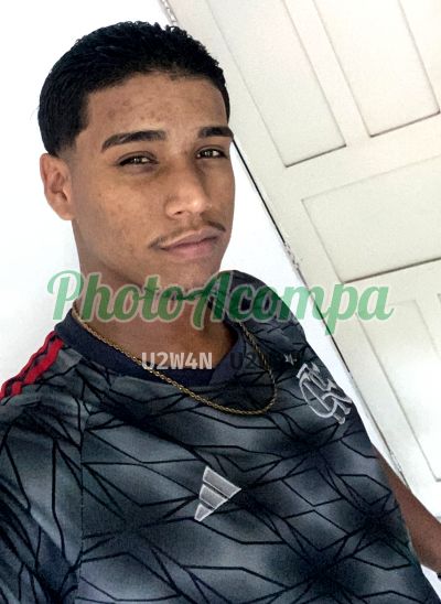 Bruno, garoto de programa no Flamengo (RJ)