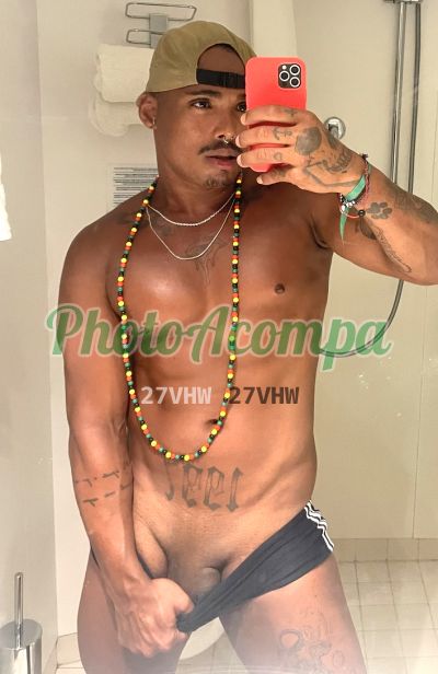 Victor Santos (21) 99344-4753, garoto de programa em Jacarepaguá (RJ)