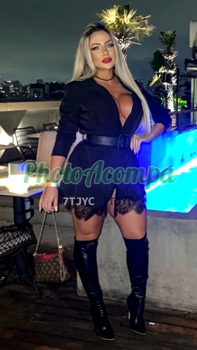 Bella Garcia, massagista na Barra da Tijuca (RJ)