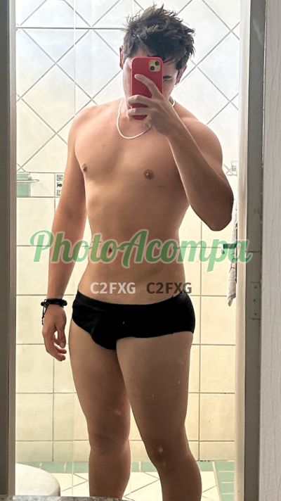 Felipe, garoto de programa em Curitiba