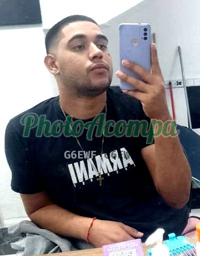 Biel, garoto de programa no Centro (RJ)