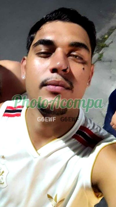 Biel, garoto de programa no Centro (RJ)