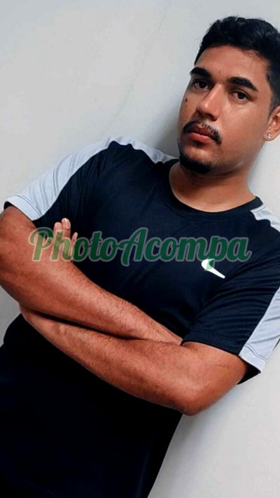 Biel, garoto de programa no Centro (RJ)