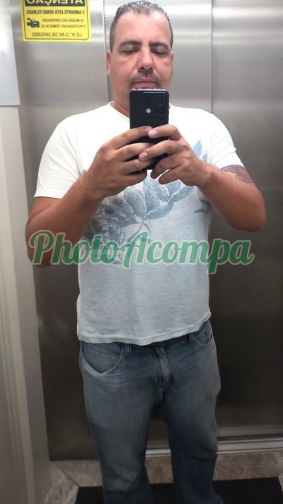 Thiago, homem que faz massagens eróticas em São Paulo