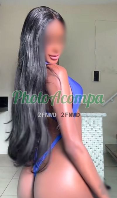India, acompanhante em São Vicente