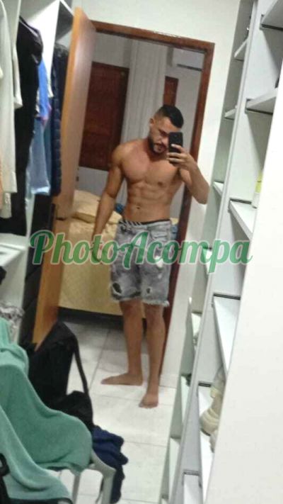 Moreno (87) 98836-4252, Garoto de programa em Recife