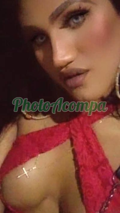 Sikarelly, travesti em São Paulo