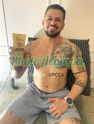 Erick Massoterapeuta, homem que faz massagens eróticas em Santana (SP)