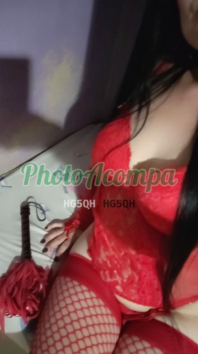 Estela, mulher que faz videochamadas e sexting