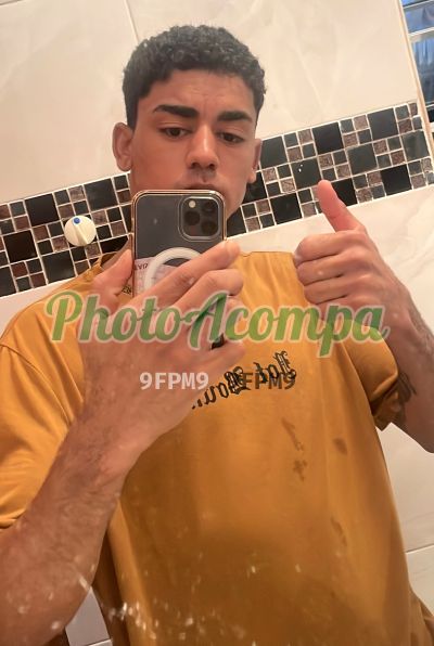 Jeferson, garoto de programa em São Paulo