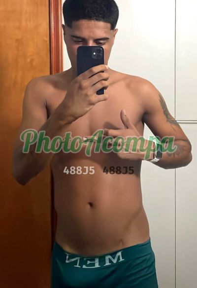 Lucas Mathias, garoto de programa em Cabo Frio