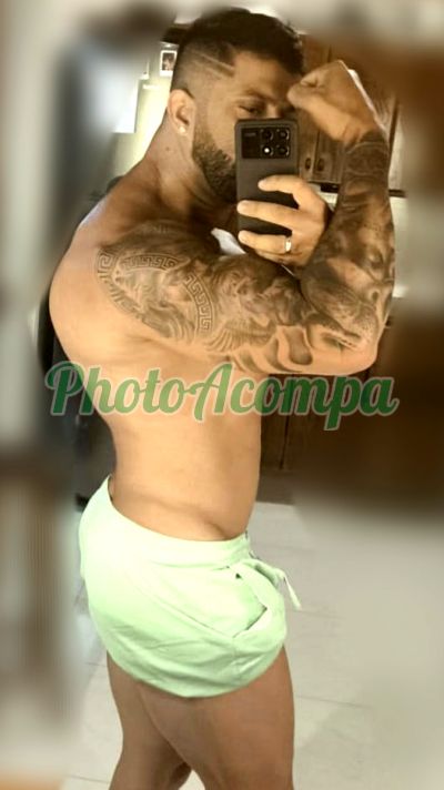 Cristian, garoto de programa em Arinos