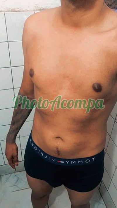 Oliver, garoto de programa em Betim