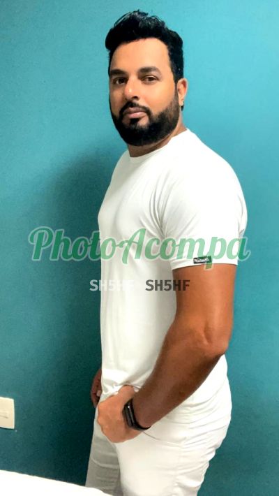 Dário, homem que faz massagens eróticas em Santos