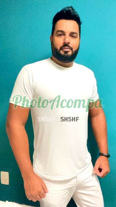 Dário, homem que faz massagens eróticas em Santos