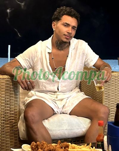 Gomes, garoto de programa em Niterói