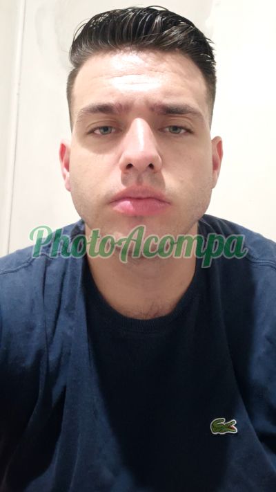 Paulo, garoto de programa em Joinville