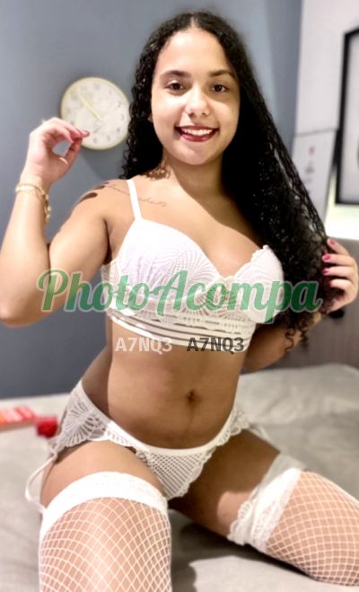 Melissa, mulher que faz videochamadas e sexting