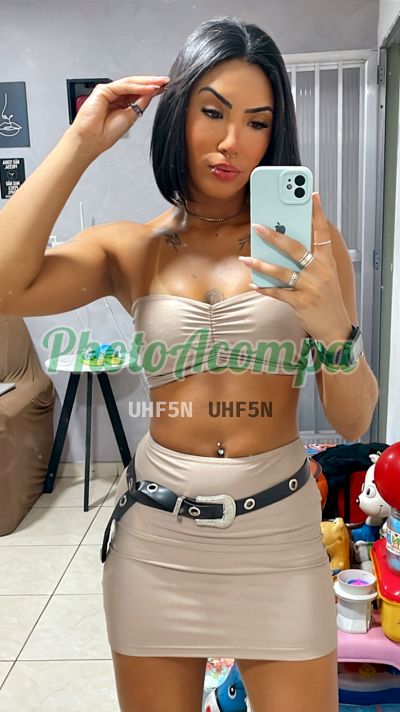Julia Mitrovic, escort em Copacabana (RJ)