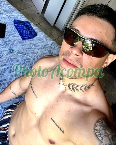 Eikem, garoto de programa em Cascavel