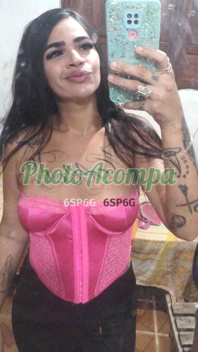 India, escort em Maceió