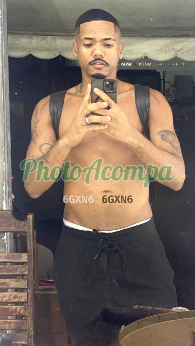 Jonh Baianin, garoto de programa no Rio de Janeiro
