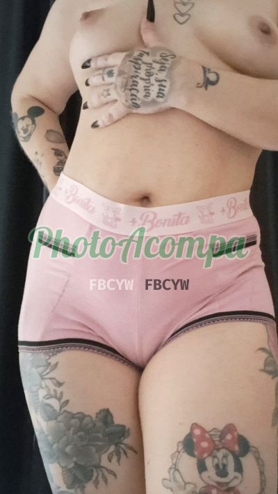 Aflor7, mulher que faz videochamadas e sexting