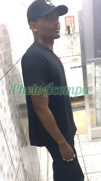 Gabriel Dotado, garoto de programa em Duque de Caxias
