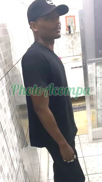 Gabriel Dotado, garoto de programa em Duque de Caxias