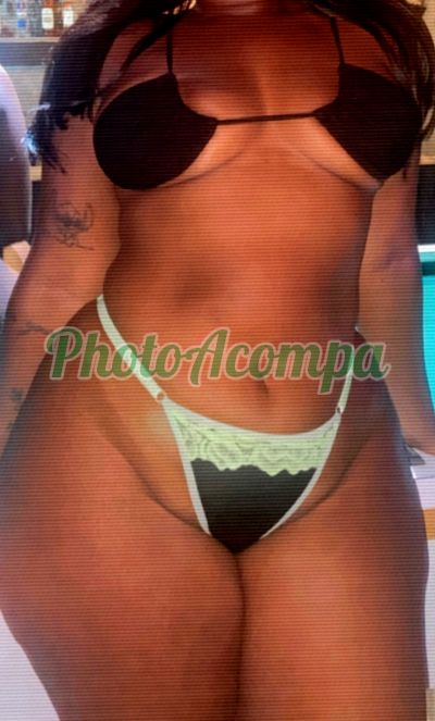 Preta (21) 98983-5815, Acompanhante em Magé