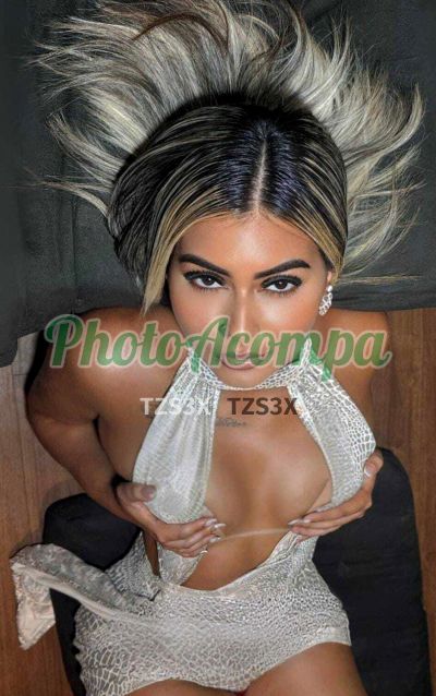 Mirella, mulher que faz massagens eróticas em Copacabana (RJ)