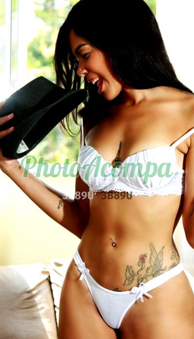 Aninha, mulher que faz videochamadas e sexting