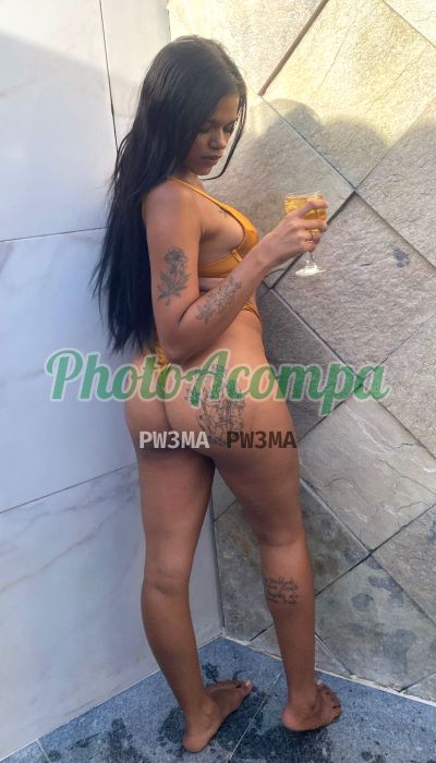 India, escort em Surubim