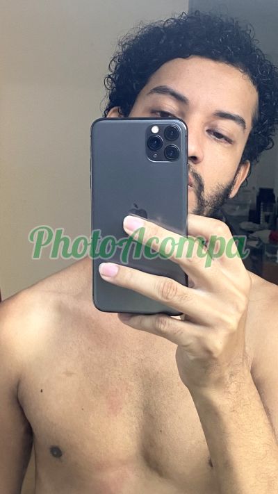 Eduardo piroca doce, garoto de programa no Recreio dos Bandeirantes (RJ)