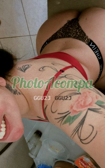 Manu, mulher que faz videochamadas e sexting