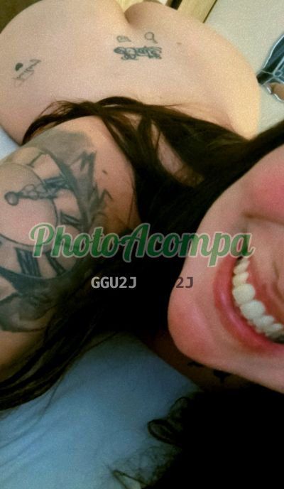 Manu, mulher que faz videochamadas e sexting